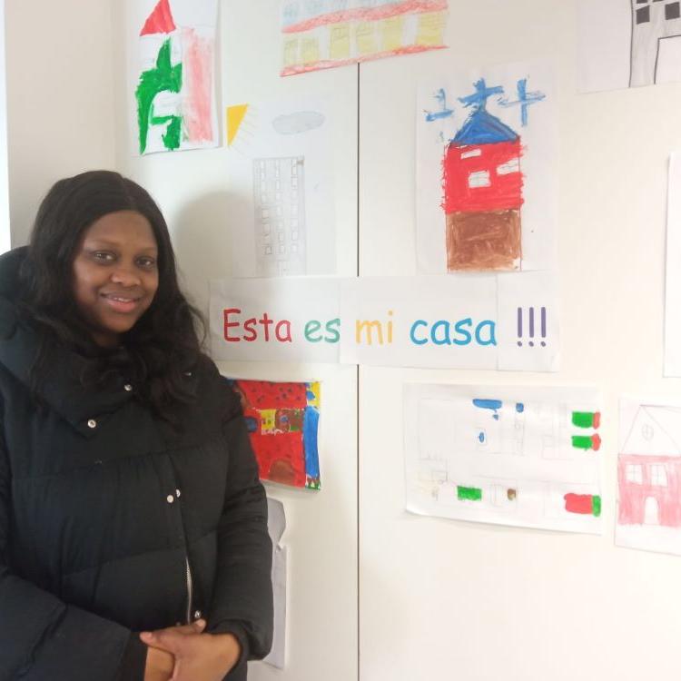 Fatoumata. Participante del proyecto VAIS (Vivienda de Alquiler de Integración Social) de Fundación Adsis en Navarra